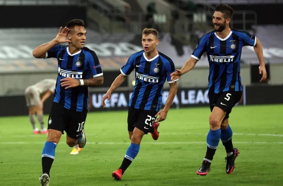 主场外的传 主场外的传